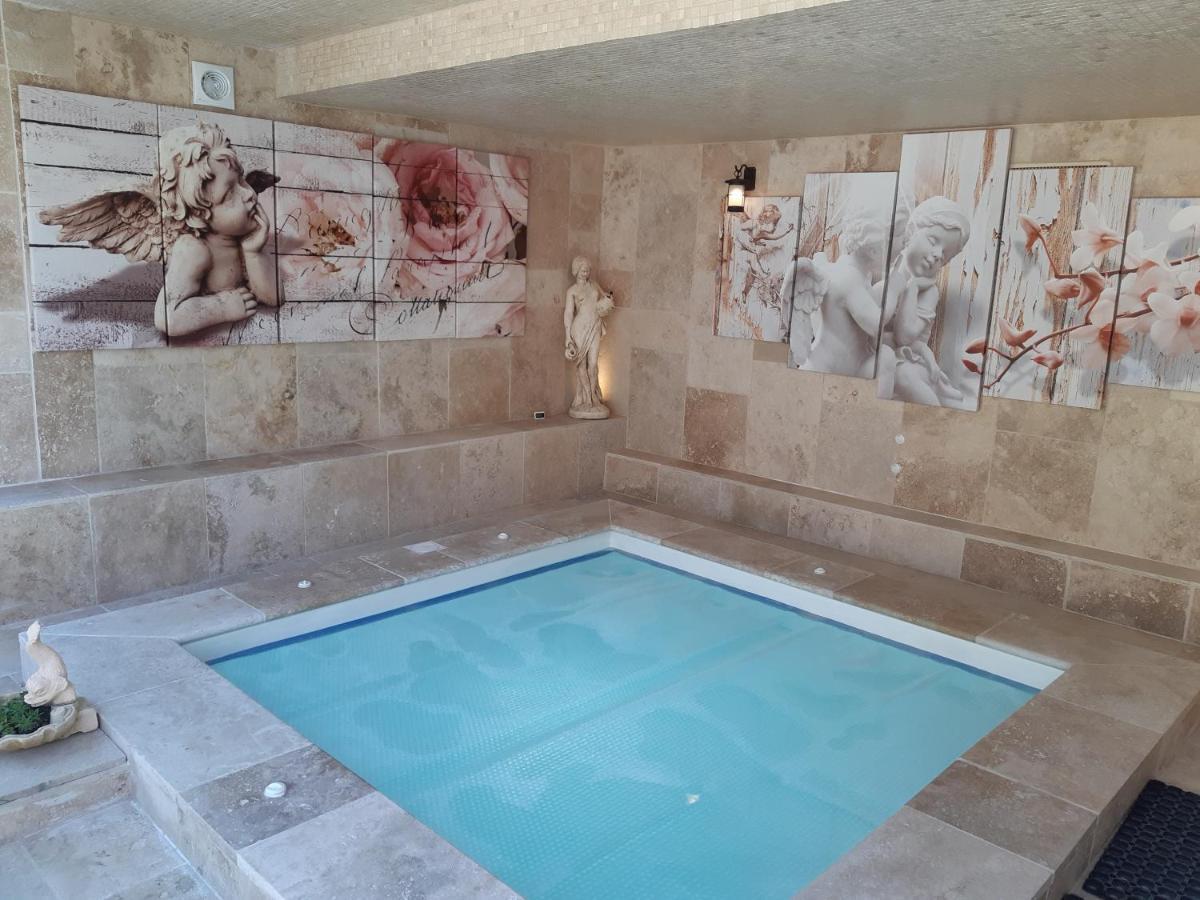 Chambres D'Hotes- Piscine, Spa, Tennis Belcodene Eksteriør bilde